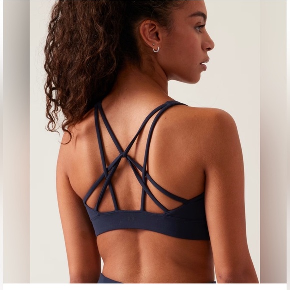 NWT Athleta Solace Navy Bra Size Large Best for D-DD Cups sports bra Strappy - Picture 2 of 9